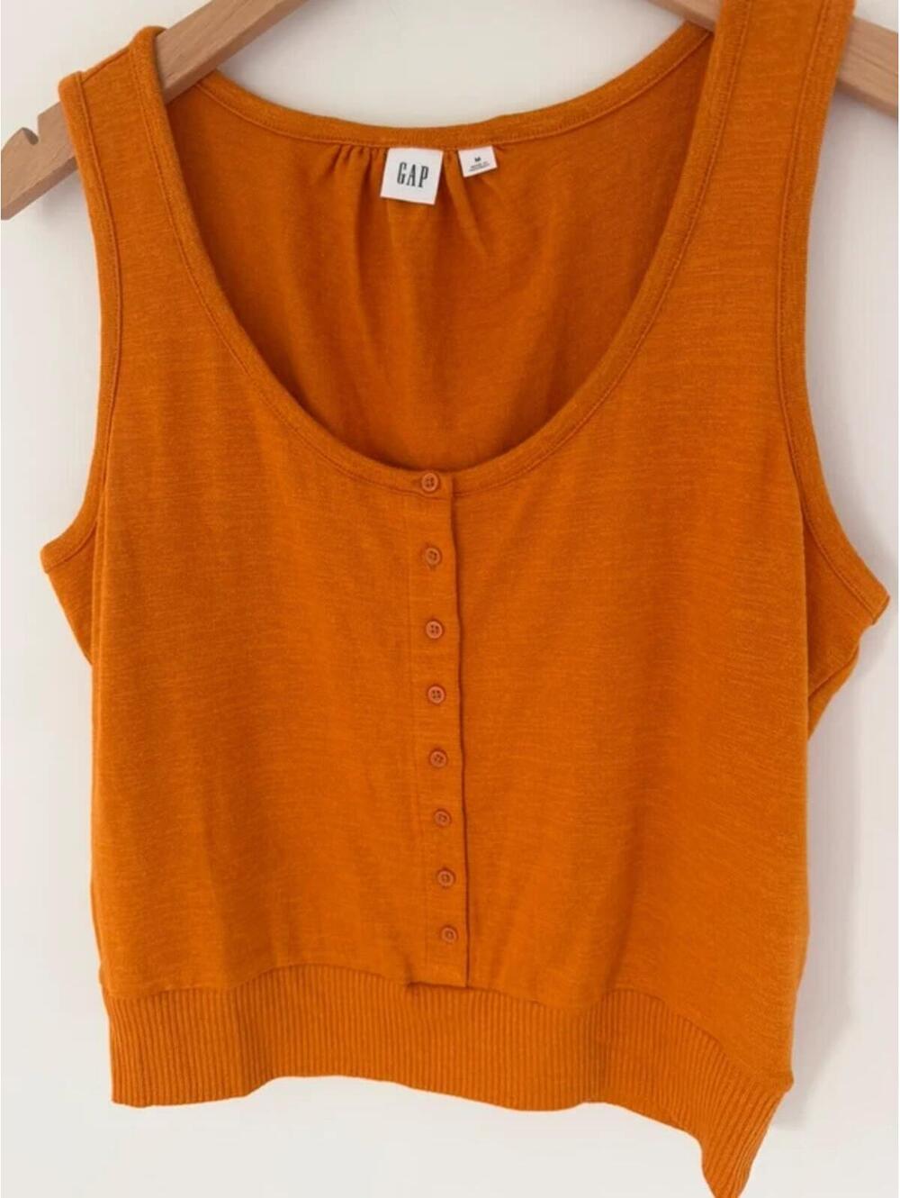 Women’s GAP Sweater Tank Size Medium